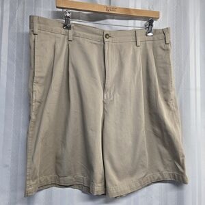 CHAPS Men's Khaki Pleated Cotton Shorts SIZE 38
